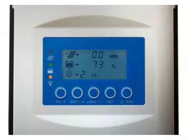Display-mppt-aderegler-12V-24V-36V-48V-XTRA3415N-XDS2.jpg