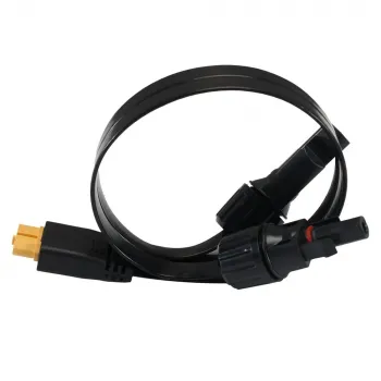 XT60-Stecker und PV-Steckverbinder des Offgridtec Solar-Verbindungskabels im Detail