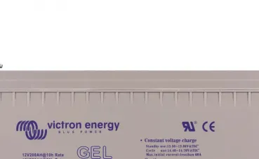 M8-Kupferanschlüsse der Victron Gel 220Ah im Detail