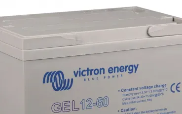 M8-Kupferanschlüsse der Victron Gel 60Ah im Detail