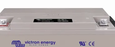 M8-Kupferanschlüsse der Victron Gel 90Ah im Detail
