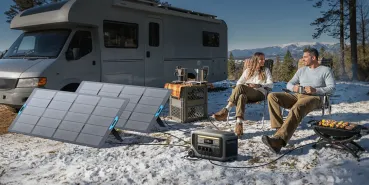 F3000-System im autarken Camping-Einsatz mit Solarmodulen
