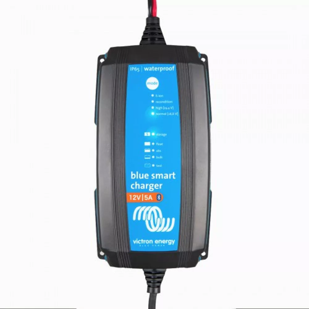 Frontansicht 5A Batterieladegerät 12V Victron Blue Smart IP65 12/5 Bluetooth Frontansicht 5A Batterieladegerät 12V Victron Blue Smart IP65 12/5 Bluetooth