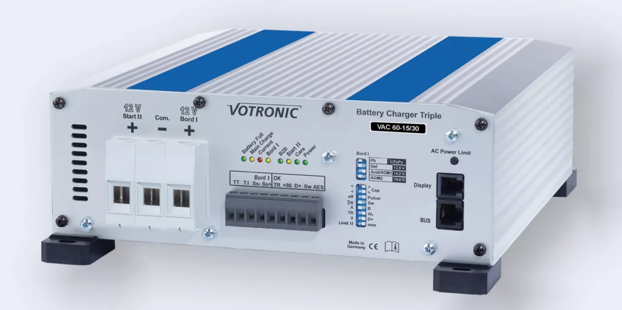 Batterielader VAC 60-15/30 triple von Votronic - Ladegerät, Ladewandler, Batterie-Trainer und Ladestromverteiler Batterielader VAC 60-15/30 triple von Votronic - Ladegerät, Ladewandler, Batterie-Trainer und Ladestromverteiler
