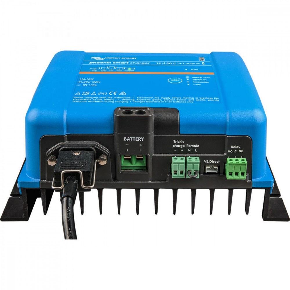 Anschlüsse 50A Ladegerät Victron Phoenix Smart IP43 Charger 12/50(1+1) Anschlüsse 50A Ladegerät Victron Phoenix Smart IP43 Charger 12/50(1+1)