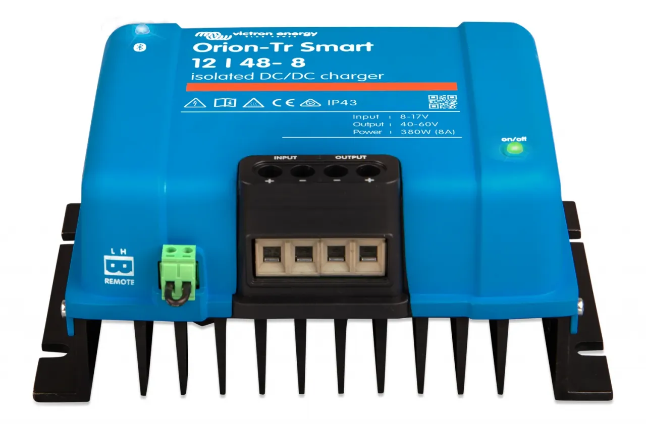 Victron Orion-Tr Smart 12/48-8 isoliertes DC-DC Ladegeraet Frontansicht