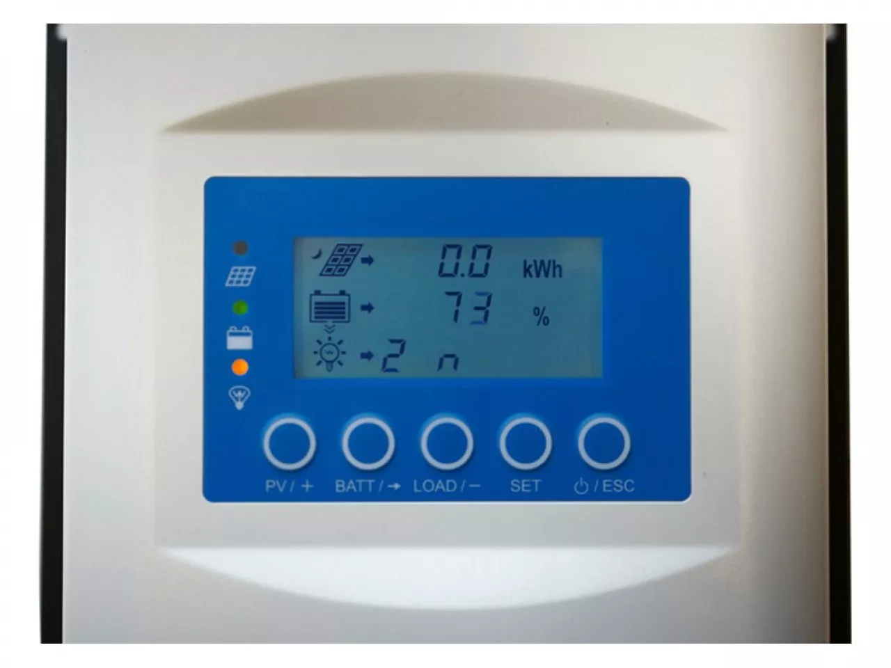 Display-mppt-aderegler-12V-24V-36V-48V-XTRA3415N-XDS2.jpg Display-mppt-aderegler-12V-24V-36V-48V-XTRA3415N-XDS2.jpg