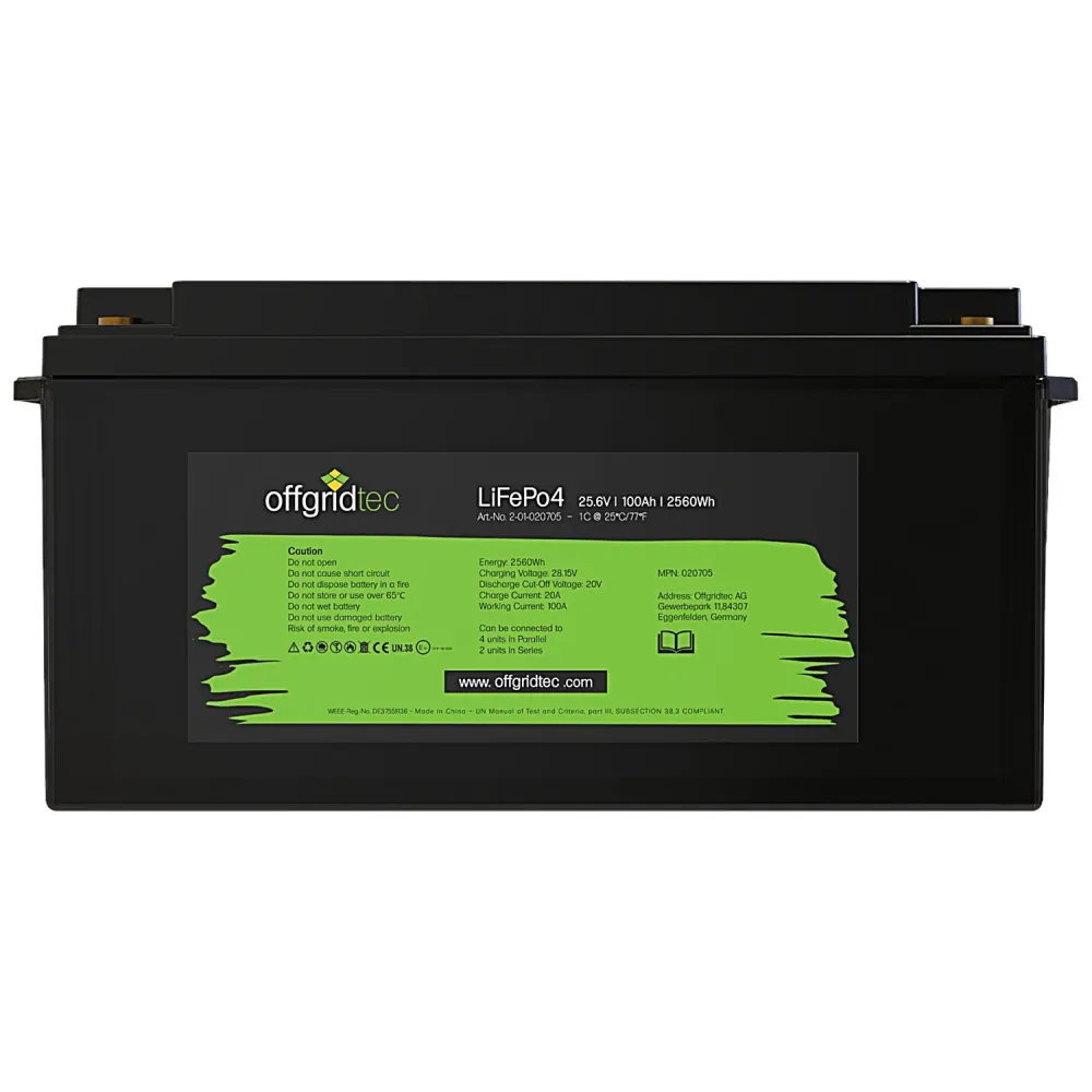 LiFePO4 Akku 24V 100Ah Frontalansicht mit Typenschild und technischen Daten