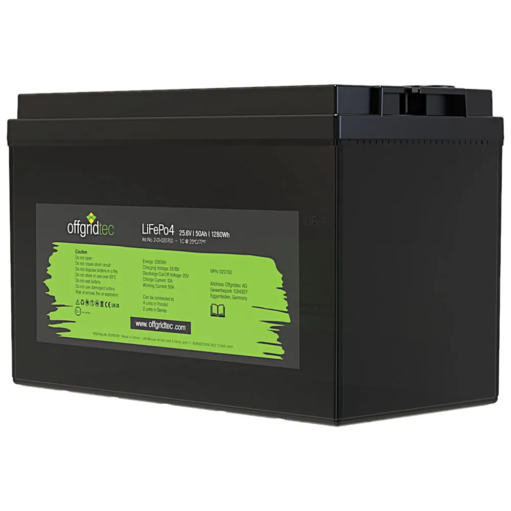 LiFePO4 Akku 24V 50Ah Offgridtec 25,6/50 schraege Frontansicht