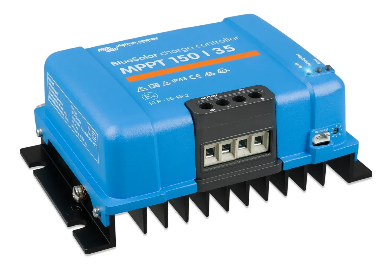 Victron BlueSolar 150/35 Seitenansicht links mit Kuehlkoerper