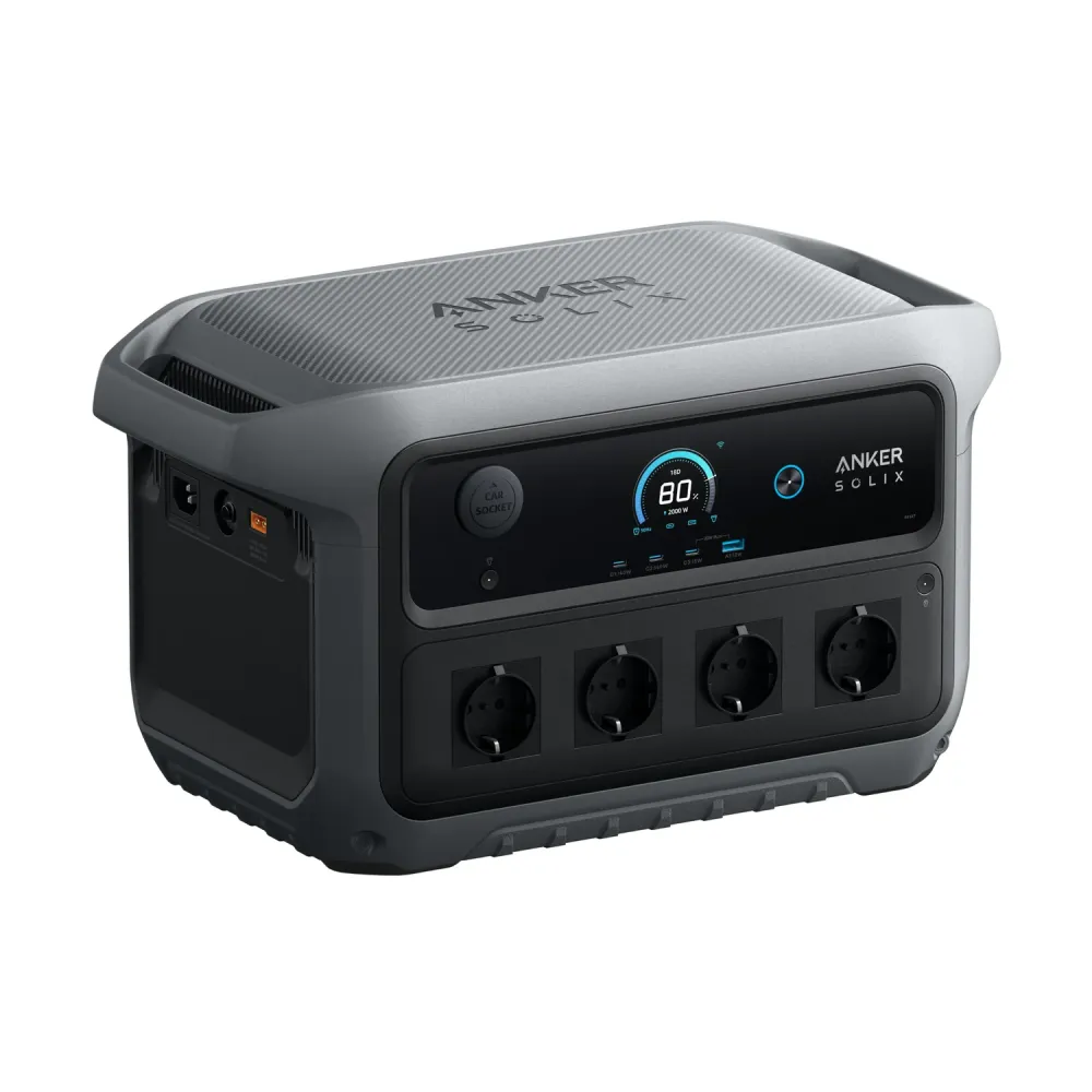 Anker SOLIX C2000 Gen 2 schraeg von links mit Car Socket Display USB-C und Schuko-Steckdosen