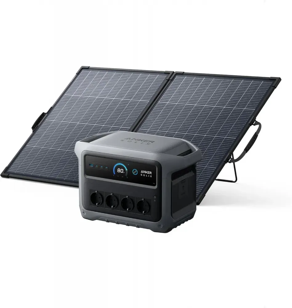C1000X Gen 2 laedt per Solarpanel beim Camping
